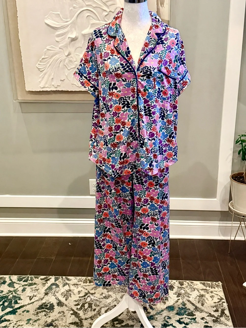 Kate Spade NY Floral Pajama Set XL Short Sleeve Pants Loungewear Two-Piece Match